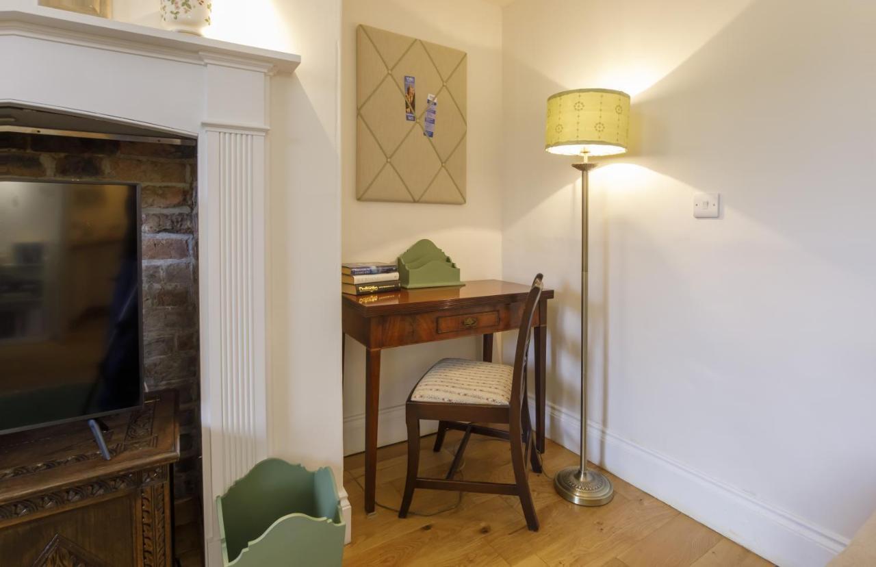 The Garden Square - Unique Luxury Apartment In Historic Garden Square - Ideal For 2 People Γιορκ Εξωτερικό φωτογραφία